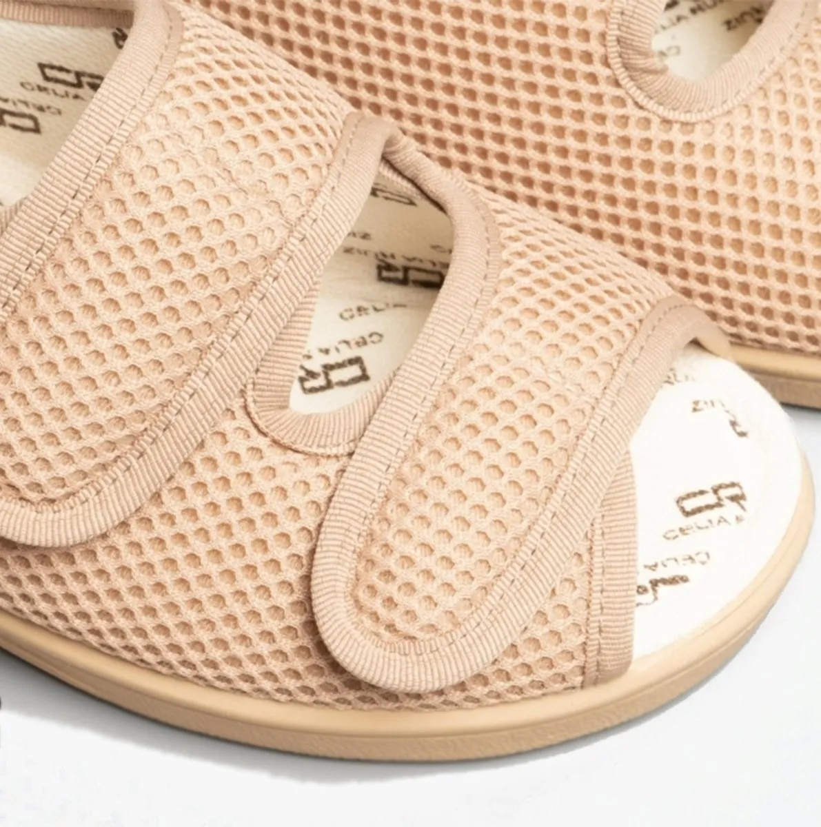 213 Womens Slippers Beige