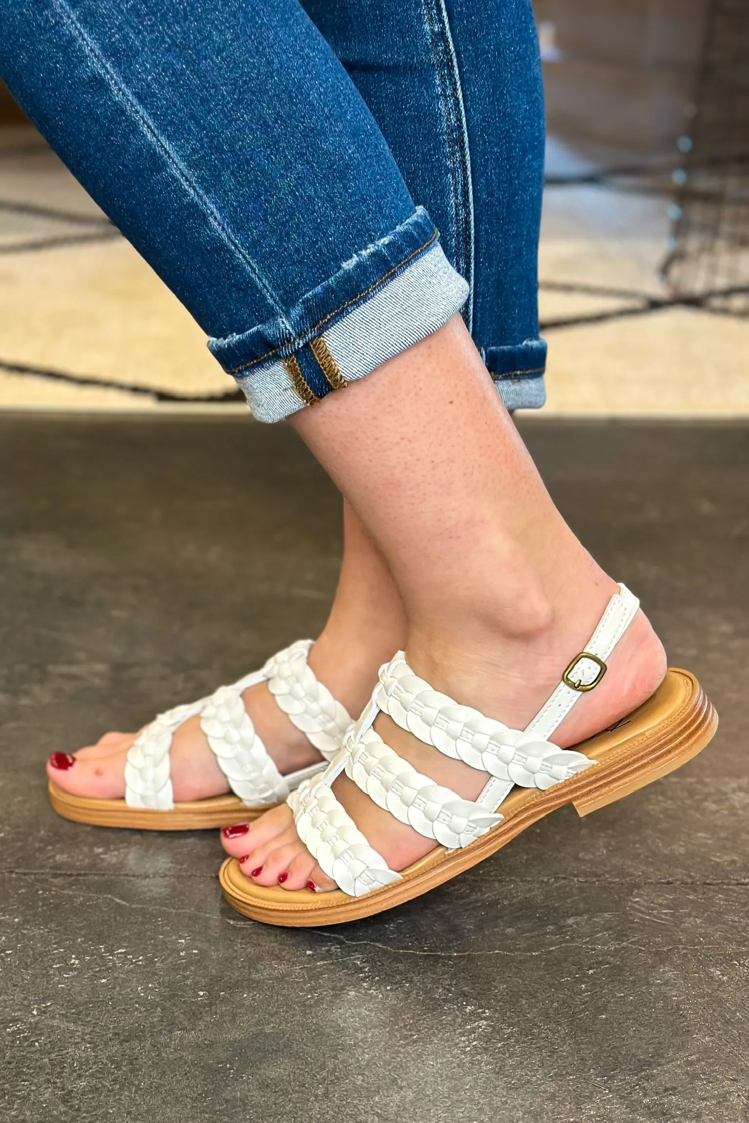 Awluv Coconut Sandal