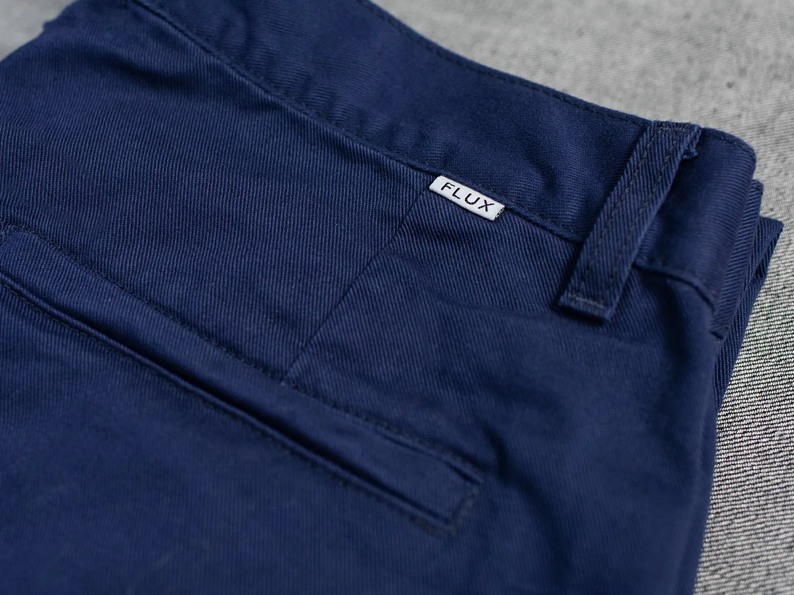 COURTLAND. LOOSE PANT. NAVY