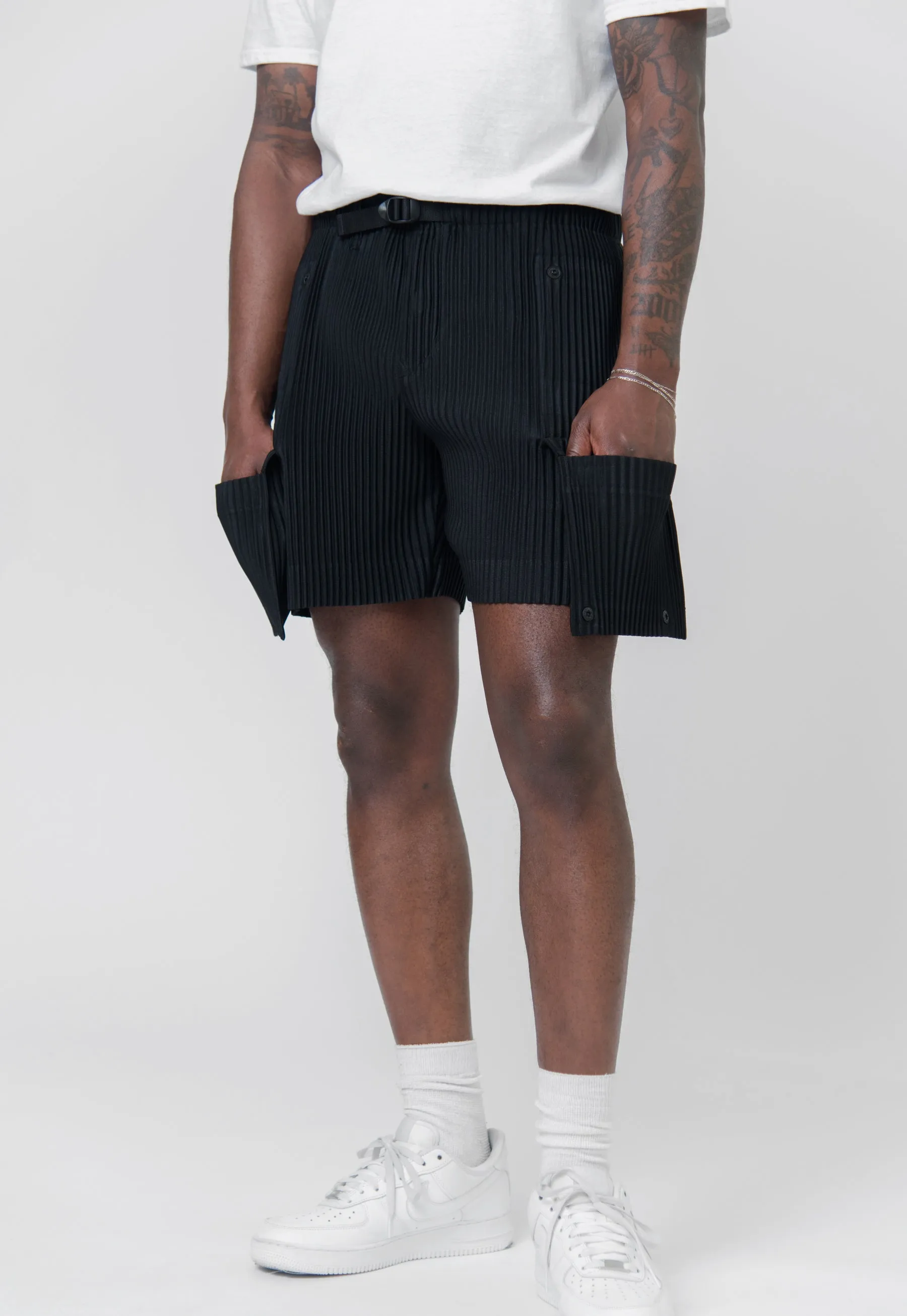 Flip Pleated Short Black JF174-15