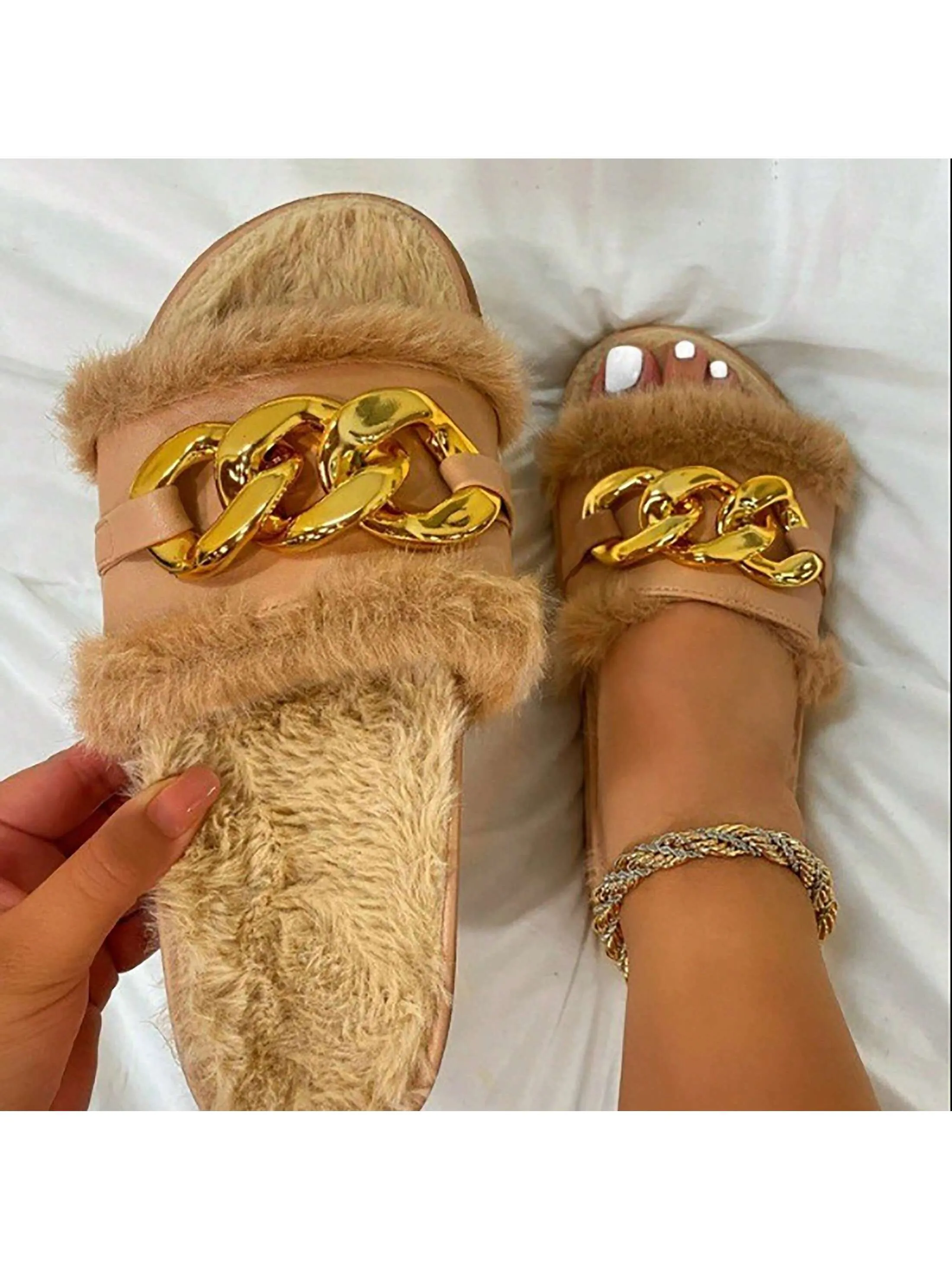 Winter Fashion Furry Fluffy Flat Slippers Women'S Open Toe Solid Color Sandals Metallic Chain Outdoor Casual Shoes